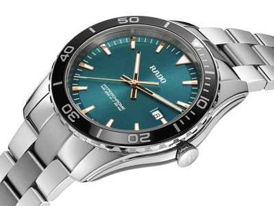Black ceramic rotating bezel